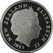 5 Dollars - Elizabeth II 4th Portrait; Short-tailed Bat obverse image