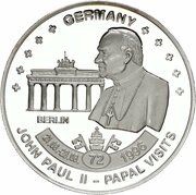 ½ Dollar - Elizabeth II Pope John Paul II in Berlin, Niue, 2008 reverse image