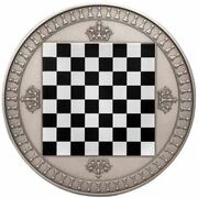 5 Dollars - Elizabeth II Chess, Niue, 2018 reverse image