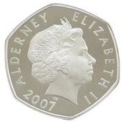 5 Pounds - Elizabeth II 60th Wedding Anniversary; Modern portraits obverse image
