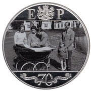 1 Crown - Elizabeth II Platinum Wedding - Family Decade; Platinum Plated reverse image