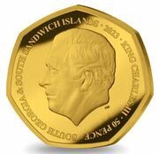 50 Pence - Charles III Royal Coat of Arms; Silver Proof Goldclad obverse image