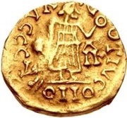 1 Tremissis In the name of Justin I; Lyon; with monogram to the right reverse image