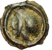 Potin with head to the left and dextrorotatory swastika obverse image