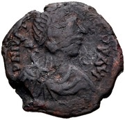 8 Nummi - Justinian I Thessalonica; Type • ☩ • obverse image