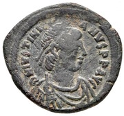 10 Nummi - Justinian I Constantinopolis obverse image