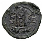 40 Nummi - Mauricius Tiberius Cyzicus, Byzantine states, 584-597 reverse image