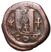 40 Nummi - Justin I Constantinopolis; Type ✶M♰ reverse image