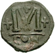 40 Nummi - Justin I Constantinopolis; Type ♰M♰, Byzantine states, 518-527 reverse image