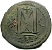 40 Nummi - Justinian I Antioch; ✶M☾, ☩THЄЧP, Enthroned, Byzantine states, 529-538 reverse image