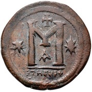 40 Nummi - Justinian I Antioch; ✶M✶, ☩THЄЧP☩, Enthroned reverse image