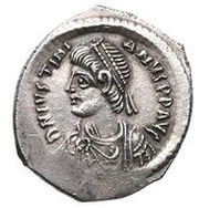 Miliarense - Justinian I GLORIA ROMANORVM; Constantinopolis; Bust Left obverse image