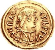 1 Tremissis In the name of Maurice Tiberius; Victory with full face; without N in field obverse image