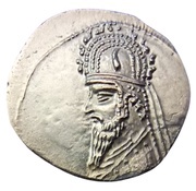 Drachme - Sinatrukes - 93 / 92 - 70 / 69 BC Sellwood Type 33 obverse image