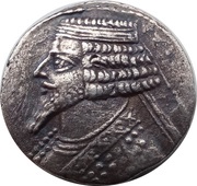 Tetradrachm - temp. Tiridate I under Phraates IV Sellwood Type 55.3-4-5-6 - King seated left on throne type - Seleucia obverse image
