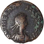 Nummus - Theodosius II cross in wreath; Cyzicus obverse image