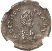 Siliqua - Aelia Eudocia Cross within wreath; Constantinopolis obverse image