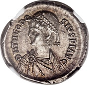 Light Miliarensis - Theodosius II GLORIA ROMANORVM; Constantinopolis obverse image