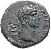 Æ21 - Claudius C C I B, D D; Buthrotum obverse image