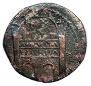 Æ33 - Tiberius Livia, gate reverse image