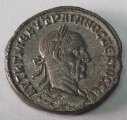 Tetradrachm - Trajan Decius ΔHMAPX EΞOYCIAC; Antioch obverse image