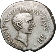 Denarius - Lepidus LEPIDVS•PONT•MAX•III•V•R•P•C / CAESAR•IMP•III•VIR•R•P•C, Rome, 42 BC reverse image