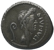 Denarius - Julius Caesar Q•VOCONIVS VITVLVS obverse image