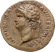 Sestertius - Nero ROMA S C; Roma and Victory obverse image