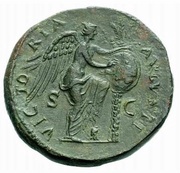 Sestertius - Titus VICTORIA AVGVSTI S C; Victory, Rome, 72-73 reverse image