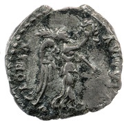 Quinarius - Titus VICTORIA AVGVST; Victory, Rome, 79-80 reverse image
