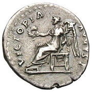 Quinarius - Domitian VICTORIA AVGVST; Victory, Rome, 81-82 reverse image