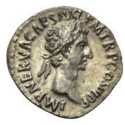 Quinarius - Nerva VICTORIA AVGVST; Victory obverse image