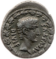 Denarius - Augustus and Agrippa C MARIVS C F TRO IIIVIR obverse image