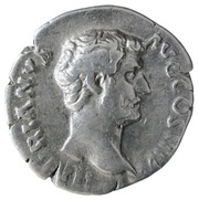 Denarius - Hadrian SALVS AVG; Salus obverse image