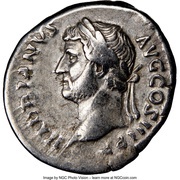 Denarius - Hadrian SALVS AVG; Salus obverse image