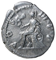 Denarius - Marcus Aurelius COS III P P; Roma and Victory, Rome, 176-180 reverse image