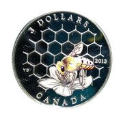 3 Dollars - Elizabeth II Bee and Hive, Canada, 2013 reverse image
