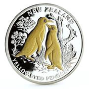 10 Dollars Yellow Eyed Penguin, Liberia, 2004 reverse image
